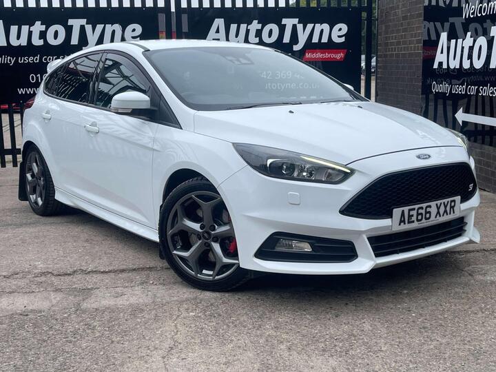 Ford FOCUS 2.0T EcoBoost ST-3 Euro 6 (s/s) 5dr