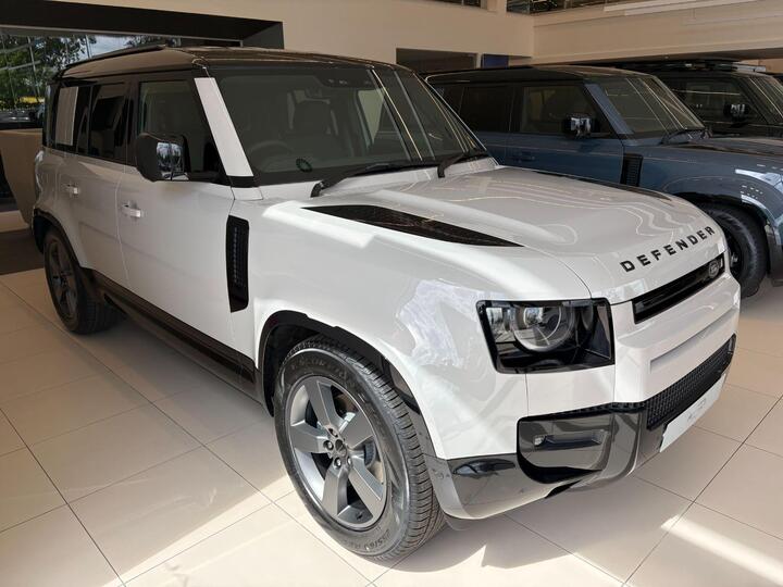Land Rover Defender 3.0 D250 MHEV X-Dynamic SE Auto 4WD Euro 6 (s/s) 5dr