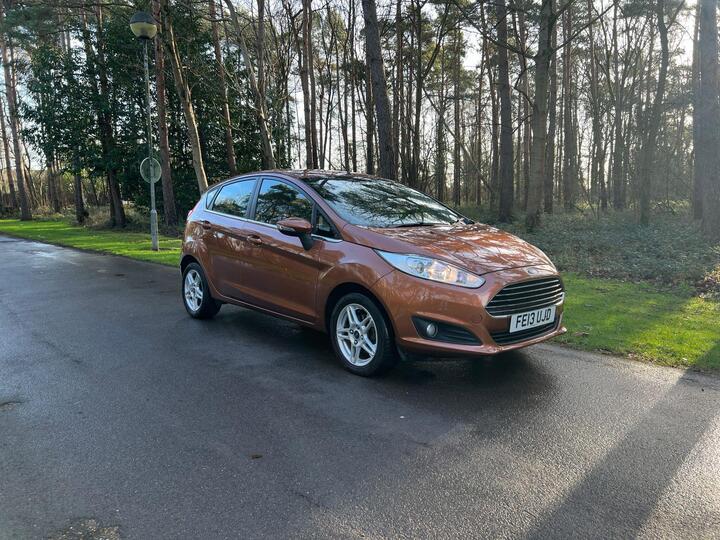 Ford Fiesta 1.0T EcoBoost Zetec Euro 5 (s/s) 5dr