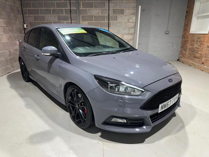 Ford Focus 2.0T EcoBoost ST-3 Euro 6 (s/s) 5dr
