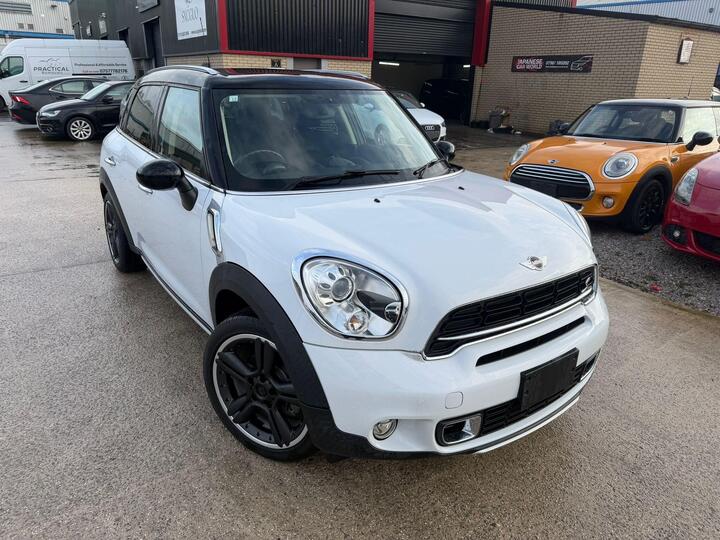 MINI Clubman MINI Clubman 2.0 Cooper SD Auto(s/s) 4dr MINI Clubman MINI Clubman 2.0 Cooper SD Auto(s/s) 4dr