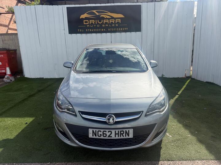 Vauxhall Astra 2.0 CDTi EcoFLEX Elite Euro 5 (s/s) 5dr