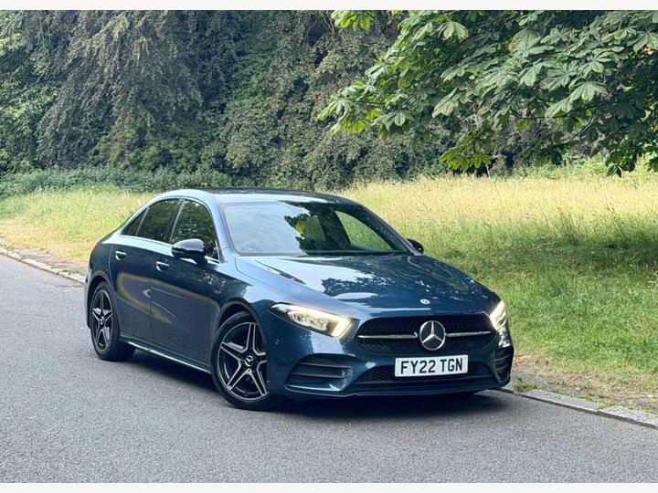 Mercedes-Benz A-CLASS 2.0 A180 AMG Line Edition (Executive) 8G-DCT Euro 6 (s/s) 4dr
