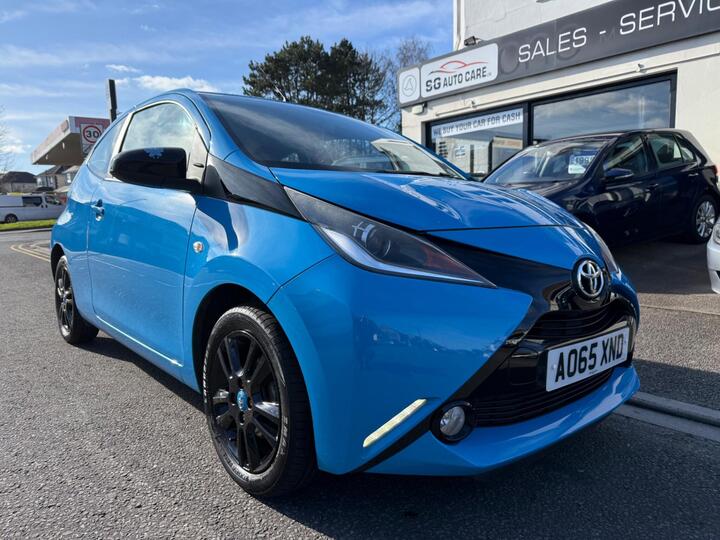 Toyota AYGO 1.0 VVT-i X-cite (INstyle Pack) Euro 6 3dr Toyota AYGO 1.0 VVT-i X-cite (INstyle Pack) Euro 6 3dr