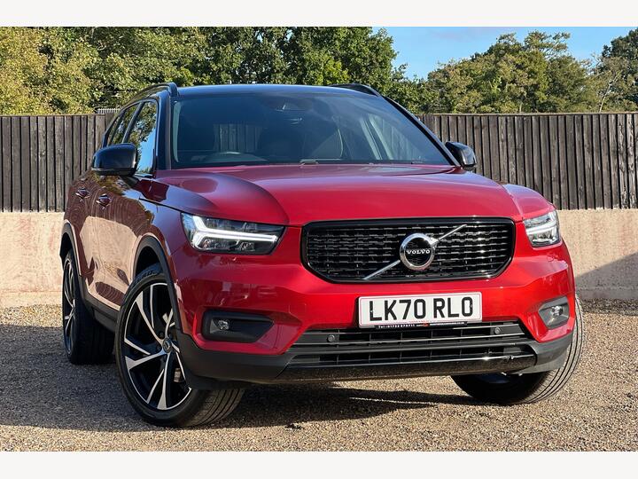 Volvo XC40 2.0 B4 MHEV R-Design Pro Auto Euro 6 (s/s) 5dr