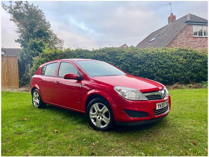 Vauxhall Astra 1.4i 16v Active 5dr