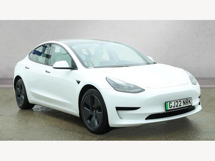Tesla Model 3 Standard Range Plus Auto RWD 4dr