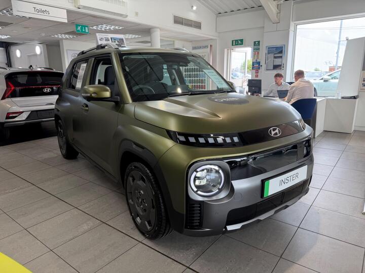 Hyundai INSTER Long Range 49kWh Cross Auto 5dr