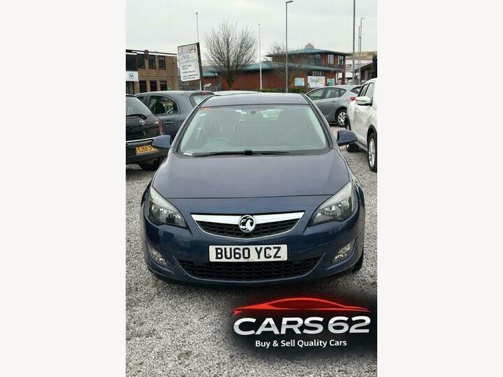 Vauxhall Astra 1.6 16v SRi Euro 5 5dr Vauxhall Astra 1.6 16v SRi Euro 5 5dr