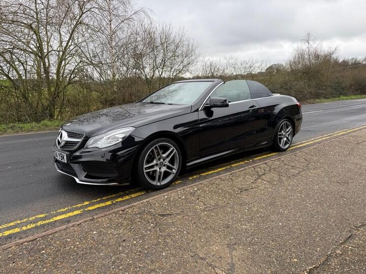 Mercedes-Benz E-CLASS 2.1 E220 CDI AMG Sport Cabriolet G-Tronic+ Euro 5 (s/s) 2dr Mercedes-Benz E-CLASS 2.1 E220 CDI AMG Sport Cabriolet G-Tronic+ Euro 5 (s/s) 2dr