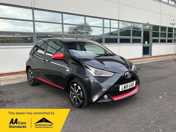 Toyota AYGO 1.0 VVT-i X-trend Euro 6 5dr Toyota AYGO 1.0 VVT-i X-trend Euro 6 5dr
