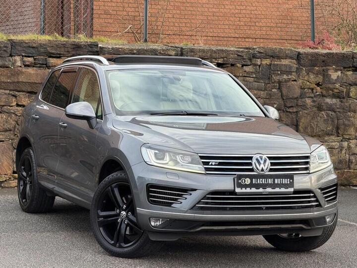 Volkswagen Touareg 3.0 TDI V6 BlueMotion Tech R-Line Plus Tiptronic 4WD Euro 6 (s/s) 5dr Volkswagen Touareg 3.0 TDI V6 BlueMotion Tech R-Line Plus Tiptronic 4WD Euro 6 (s/s) 5dr