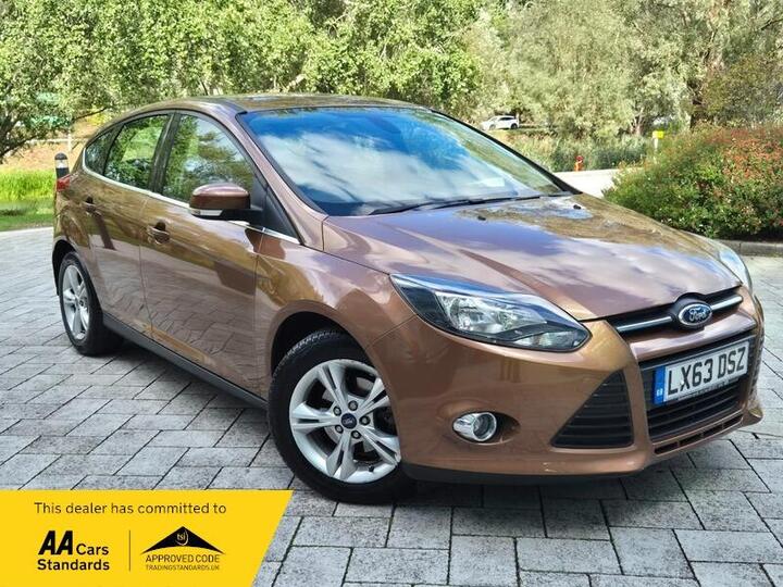 Ford Focus 1.6 Zetec Powershift Euro 5 5dr