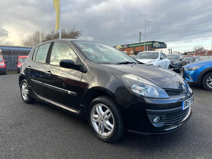 Renault Clio 1.6 VVT Dynamique 5dr