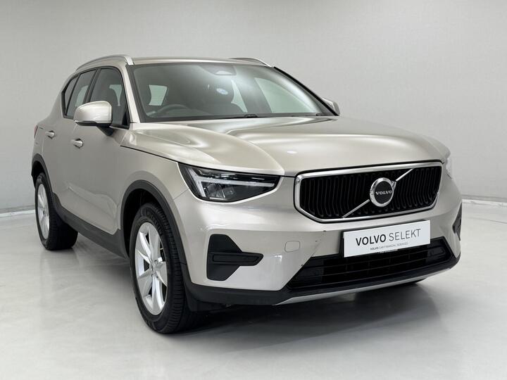 Volvo XC40 2.0 B3 MHEV Core DCT Auto Euro 6 (s/s) 5dr