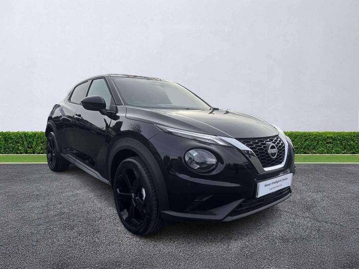 Nissan JUKE 1.0 DIG-T N-Connecta Euro 6 (s/s) 5dr