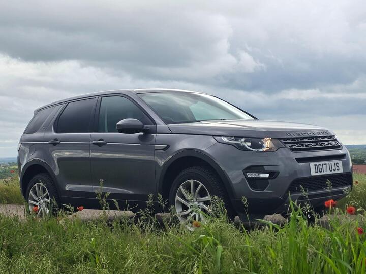 Land Rover Discovery Sport 2.0 TD4 SE Tech Auto 4WD Euro 6 (s/s) 5dr Land Rover Discovery Sport 2.0 TD4 SE Tech Auto 4WD Euro 6 (s/s) 5dr