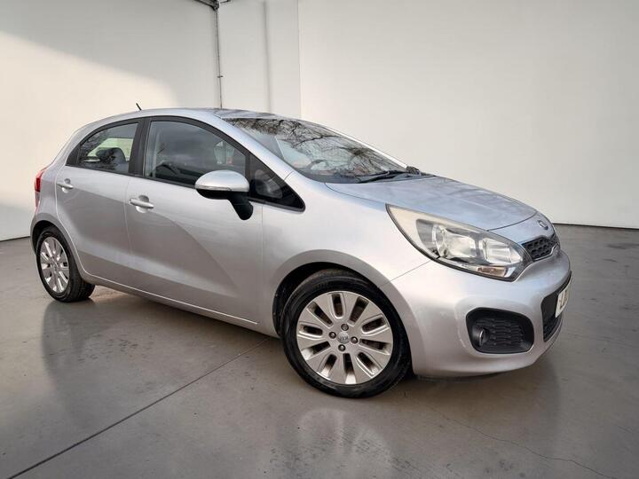 Kia RIO 1.4 2 Auto Euro 5 5dr