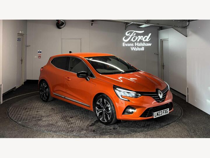 Renault CLIO HATCHBACK 1.6 E-TECH Techno Auto Euro 6 (s/s) 5dr Renault CLIO HATCHBACK 1.6 E-TECH Techno Auto Euro 6 (s/s) 5dr
