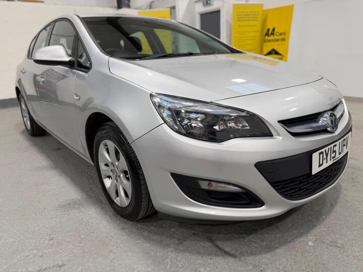 Vauxhall Astra 1.4i Design Euro 6 5dr