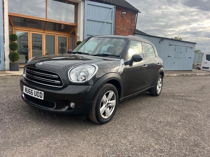 MINI Countryman 1.6 Cooper D Euro 5 (s/s) 5dr