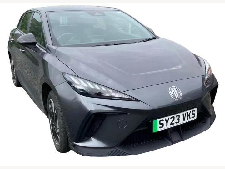 MG MG 4 64kWh SE Long Range Auto 5dr