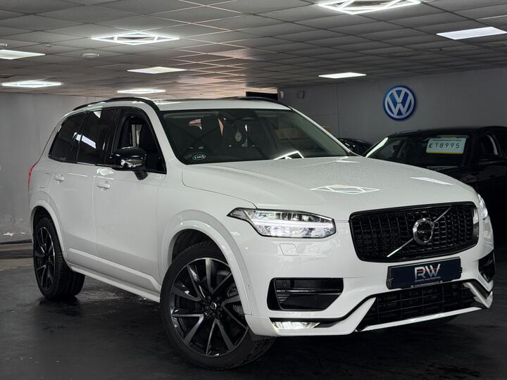 Volvo XC90 2.0 B5 MHEV Plus Auto 4WD Euro 6 (s/s) 5dr
