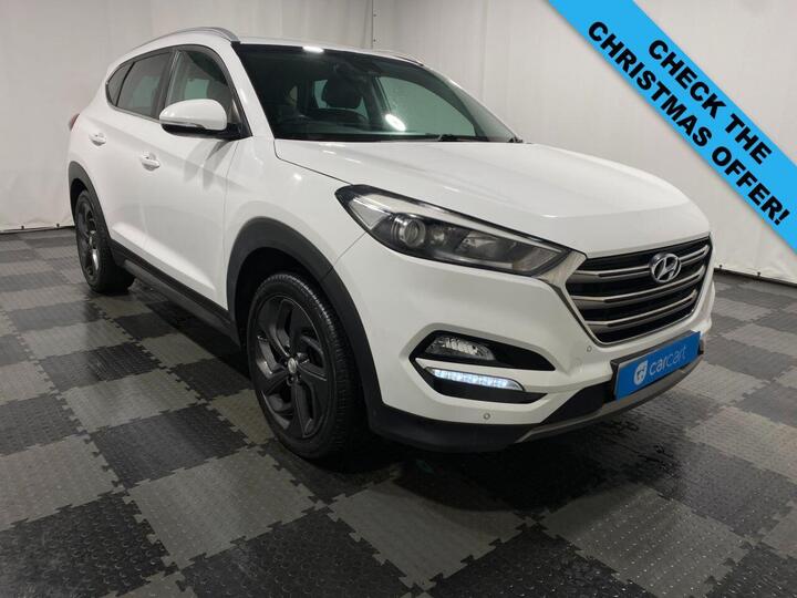 Hyundai TUCSON 2.0 CRDi Blue Drive Premium Euro 6 (s/s) 5dr Hyundai TUCSON 2.0 CRDi Blue Drive Premium Euro 6 (s/s) 5dr