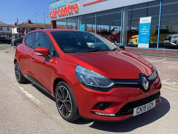 Renault Clio 0.9 TCe Iconic Euro 6 (s/s) 5dr