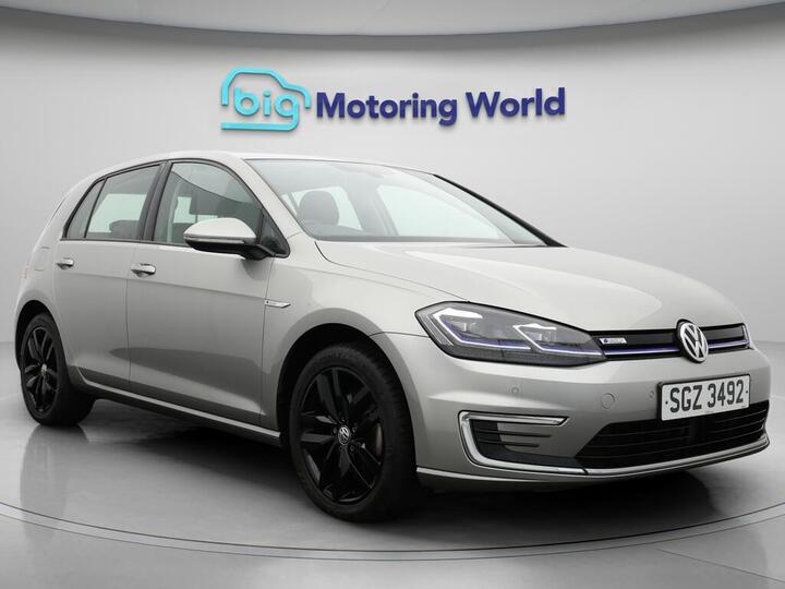 Volkswagen E-Golf 35.8kWh E-Golf Auto 5dr Volkswagen E-Golf 35.8kWh E-Golf Auto 5dr