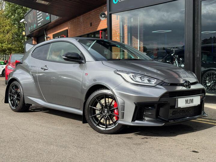 Toyota YARIS 1.6T GR DAT8 AWD Euro 6 3dr
