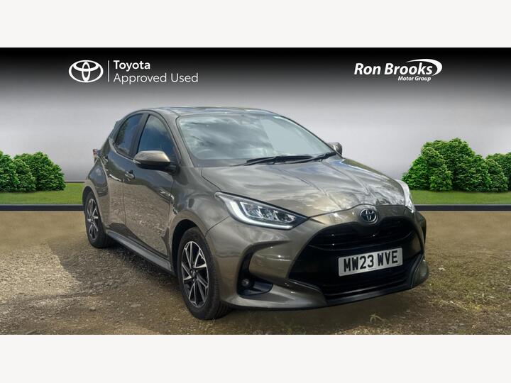 Toyota Yaris 1.5 VVT-h Design E-CVT Euro 6 (s/s) 5dr