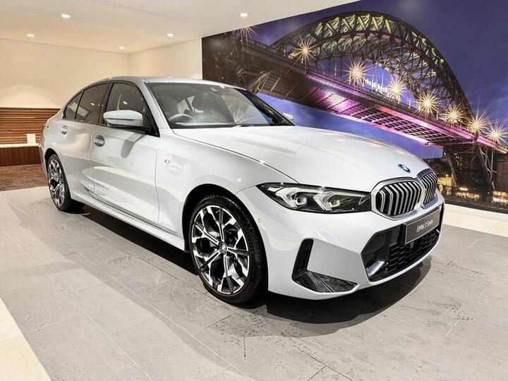 BMW 3 SERIES 2.0 330e 22.3kWh M Sport Auto Euro 6 (s/s) 4dr