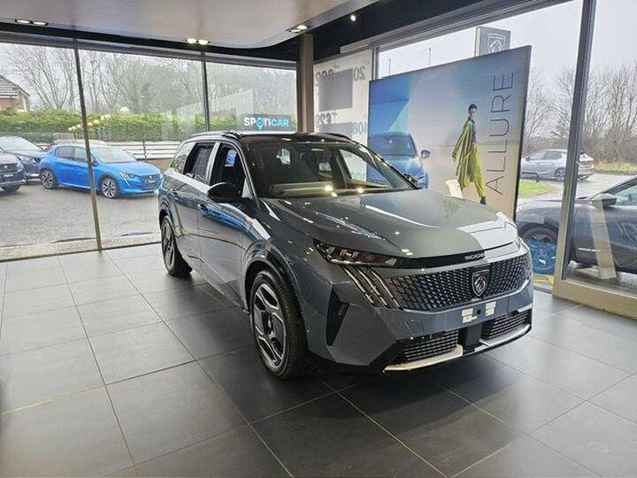 Peugeot E-5008 73kWh GT Auto 5dr