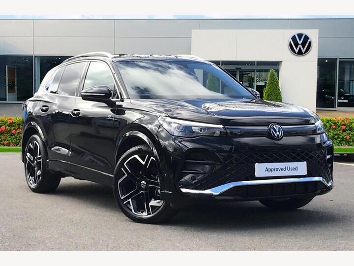 Volkswagen TIGUAN ESTATE 1.5 ETSI MHEV R-Line DSG Euro 6 (s/s) 5dr Volkswagen TIGUAN ESTATE 1.5 ETSI MHEV R-Line DSG Euro 6 (s/s) 5dr