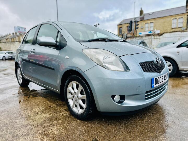 Toyota Yaris 1.3 VVT-i T3 5dr