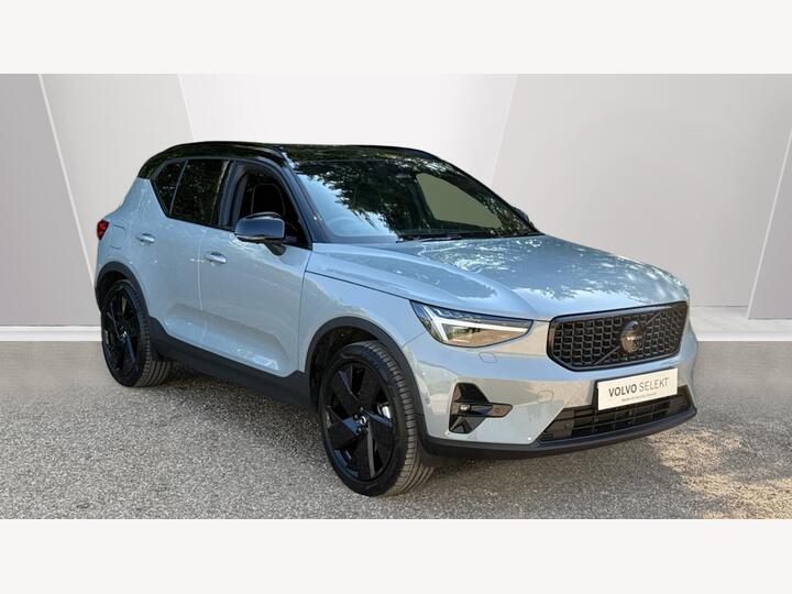 Volvo XC40 2.0 B4 MHEV Ultra Black Edition DCT Auto Euro 6 (s/s) 5dr