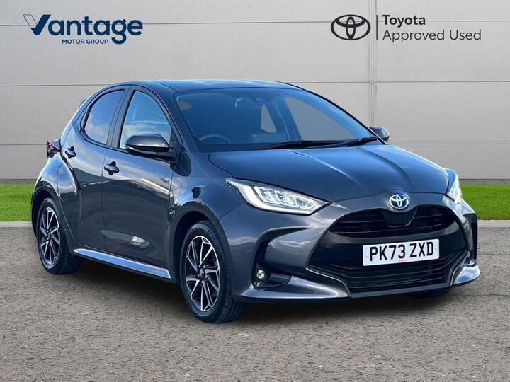Toyota Yaris 1.5 VVT-h Design E-CVT Euro 6 (s/s) 5dr