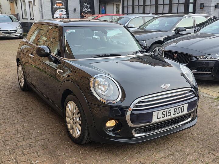 MINI Hatch 1.5 Cooper Auto Euro 6 (s/s) 3dr