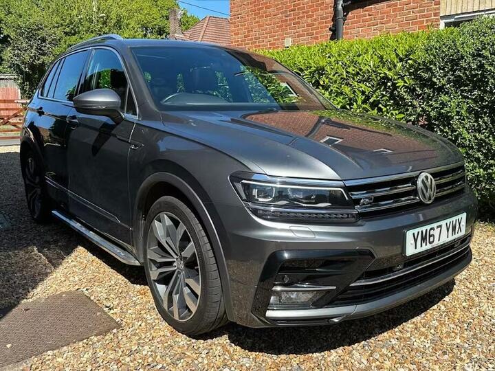 Volkswagen Tiguan 2.0 TDI R-Line DSG 4Motion Euro 6 (s/s) 5dr