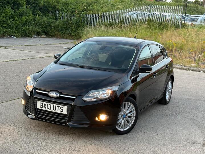 Ford Focus 1.0T EcoBoost Zetec Euro 5 (s/s) 5dr