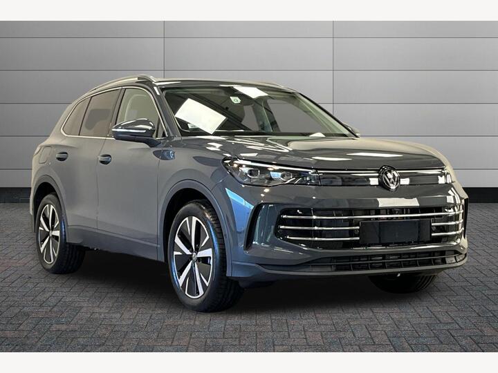 Volkswagen Tiguan 1.5 ETSI MHEV Elegance DSG Euro 6 (s/s) 5dr