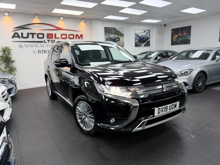 Mitsubishi Outlander 2.4h TwinMotor 13.8kWh Juro CVT 4WD Euro 6 (s/s) 5dr
