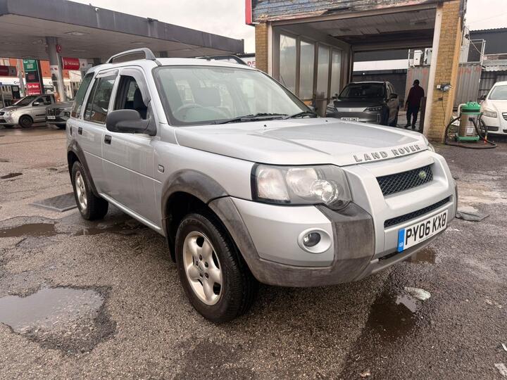 Land Rover Freelander 2.0 TD4 Adventurer Station Wagon 5dr Land Rover Freelander 2.0 TD4 Adventurer Station Wagon 5dr