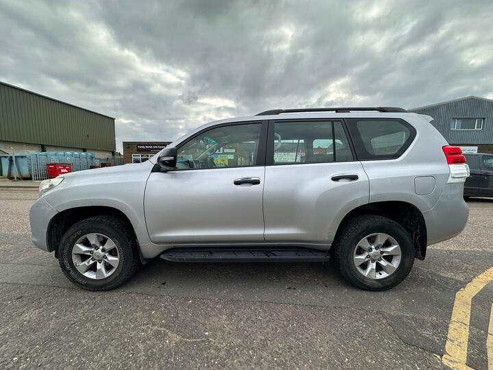 Toyota Land Cruiser 3.0 D-4D LC3 Auto 4WD Euro 4 5dr