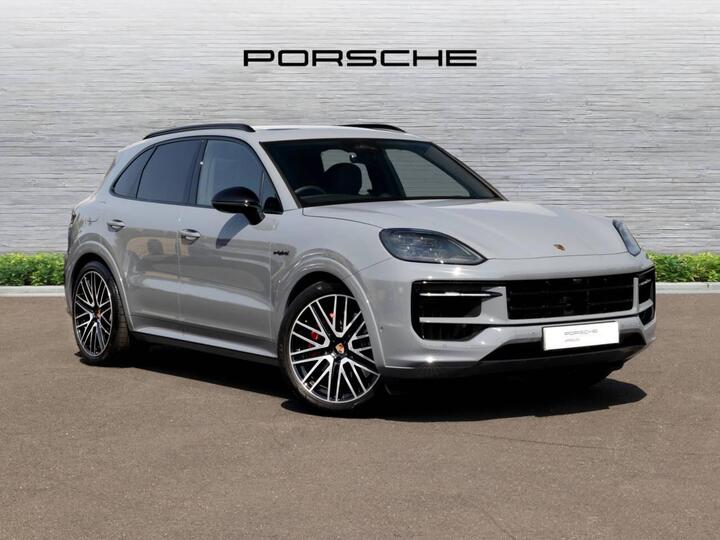 Porsche Cayenne 3.0 V6 E-Hybrid 25.9kWh S Black Edition TiptronicS 4WD Euro 6 (s/s) 5dr