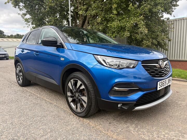 Vauxhall Grandland X 1.2 Turbo SRi Nav Euro 6 (s/s) 5dr