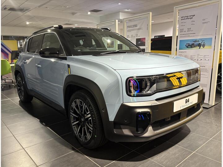 Renault 4 Comfort Range 52kWh Iconic Auto 5dr