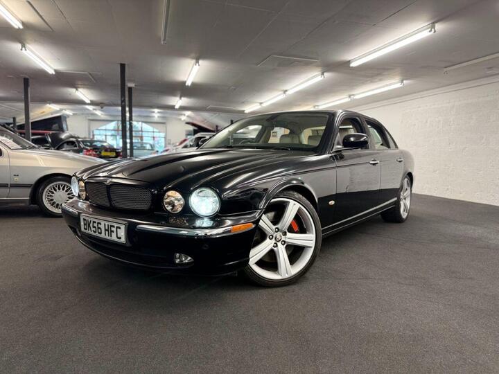 Jaguar XJR 4.2 V8 4dr