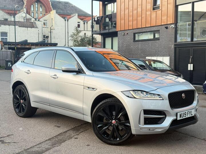 Jaguar F-PACE 2.0 D180 R-Sport Auto AWD Euro 6 (s/s) 5dr
